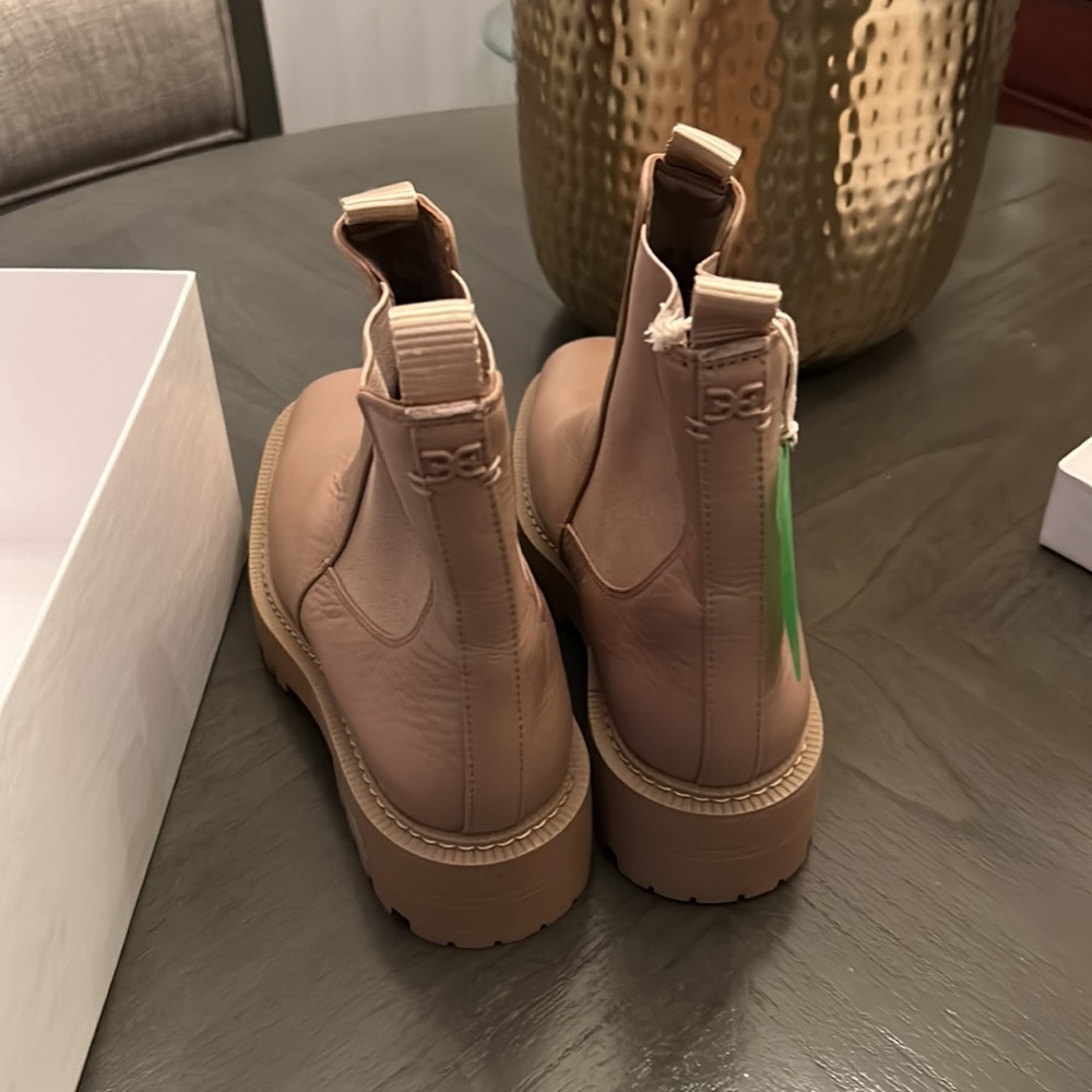 SAM EDELMAN LAGUNA CHELSEA BOOT - Picture 7 of 12